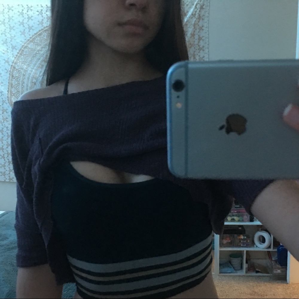 American Eagle crop top